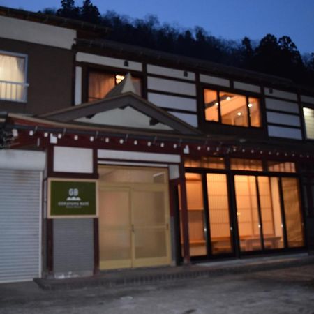 Gokayama Base Hotel Nanto Ngoại thất bức ảnh