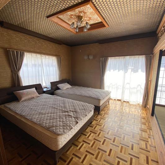 Gokayama Base Hotel Nanto Ngoại thất bức ảnh